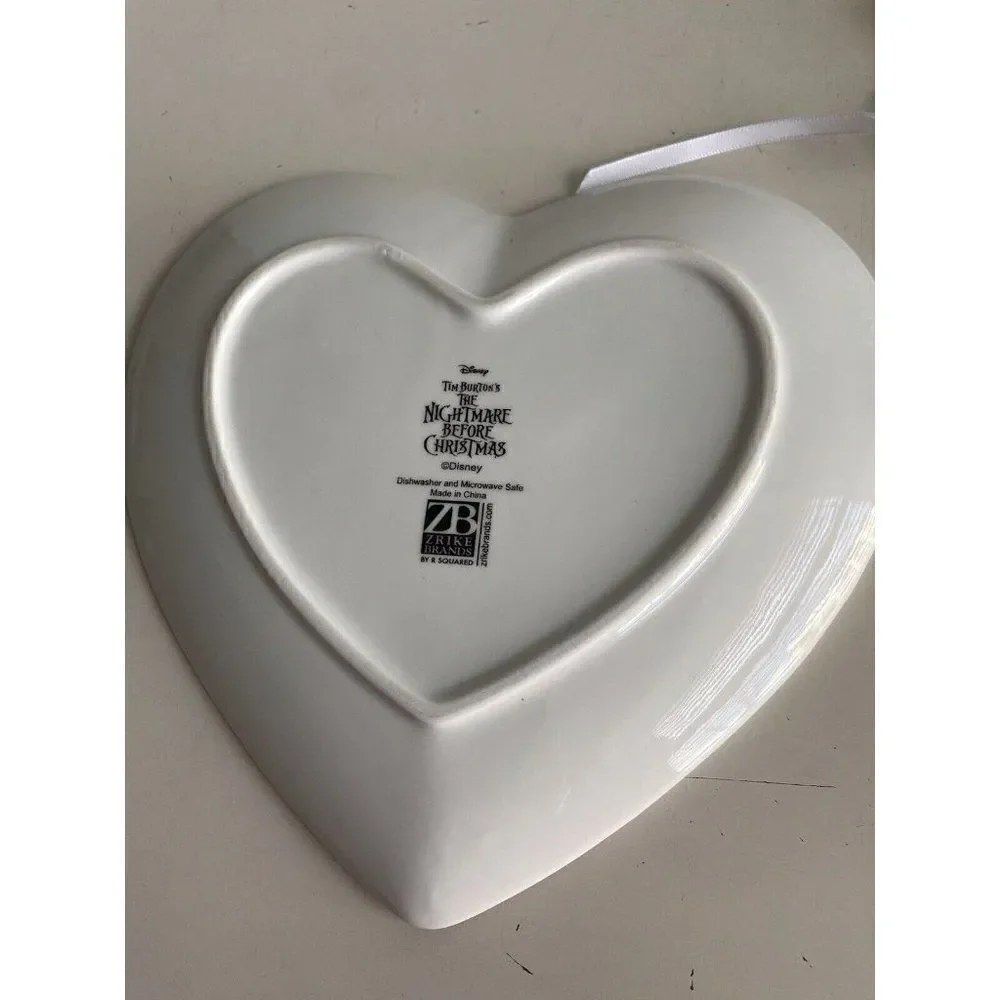 Set‎ Of 2 Disney’s Nightmare Before Christmas Appetizer Plates Heart Jack Sally